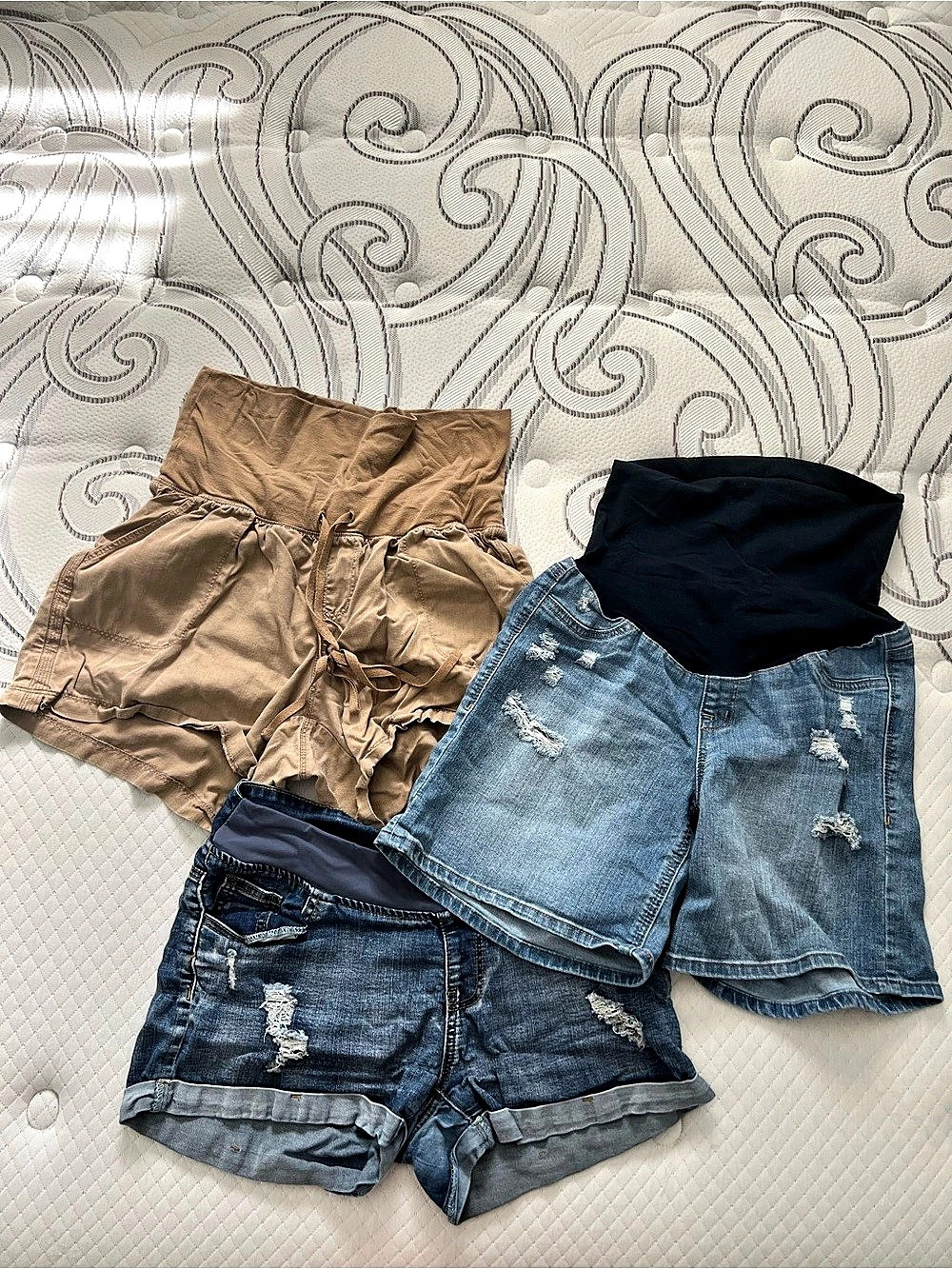 Bundle of Maternity Jean Shorts Size Medium